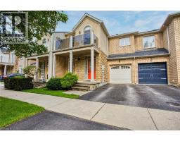 25 HARTLAND Road - 1