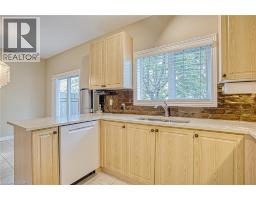 25 HARTLAND Road - 11
