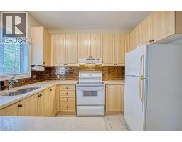 25 HARTLAND Road - 12