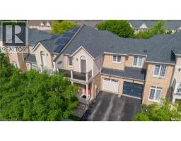 25 HARTLAND Road - 32