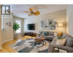 25 HARTLAND Road - 4