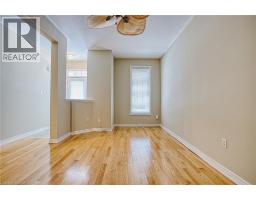 25 HARTLAND Road - 5
