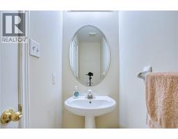 25 HARTLAND Road - 7