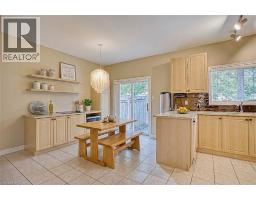 25 HARTLAND Road - 8