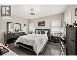 8165 TWENTY Road E - 19