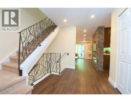 459 WOODVIEW Road UnitNo. 8 - 3