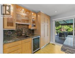 360 DORCHESTER Street - 17