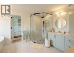 90 MARGARET Avenue N UnitNo. A - 33