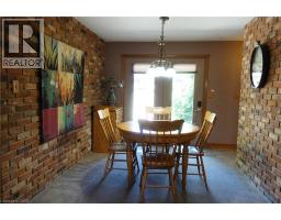 13 KELLY Avenue - 10