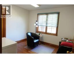 13 KELLY Avenue - 18