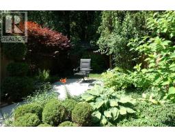 13 KELLY Avenue - 26