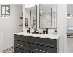 5347 JAMESON Crescent - 25