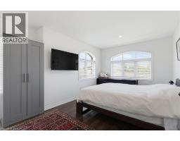 219 DUNDAS Street E UnitNo. 29 - 22