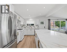 9 BISHOPSGATE Avenue - 12