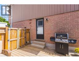 29 HOPEWELL Crescent - 30