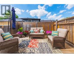 29 HOPEWELL Crescent - 32