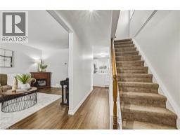 29 HOPEWELL Crescent - 7