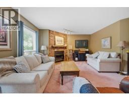 131 HUNTINGWOOD Avenue - 10