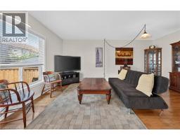 24 KENYON Crescent UnitNo. 44 - 15
