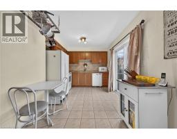 24 KENYON Crescent UnitNo. 44 - 17