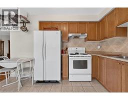 24 KENYON Crescent UnitNo. 44 - 21