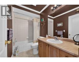 24 KENYON Crescent UnitNo. 44 - 23