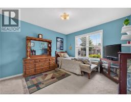 24 KENYON Crescent UnitNo. 44 - 24