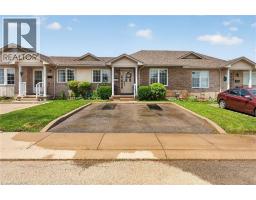 24 KENYON Crescent UnitNo. 44 - 4