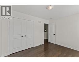 16 MACDONELL Road - 20