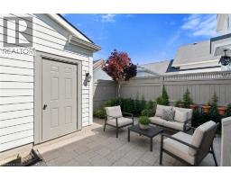 16 MACDONELL Road - 5