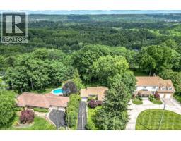 803 MONTGOMERY Drive - 11