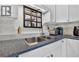 208 CARLTON Street - 11