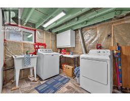 208 CARLTON Street - 32