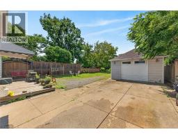 208 CARLTON Street - 41