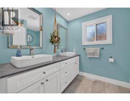165 WOODSTOCK Street N - 20