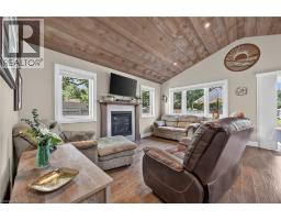 165 WOODSTOCK Street N - 26