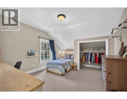 165 WOODSTOCK Street N - 33