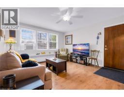 4 ROBINSON Street UnitNo. 14 - 3