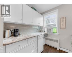 4 ROBINSON Street UnitNo. 14 - 9