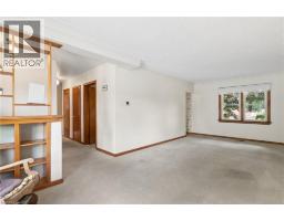 74 ROSS Avenue - 6