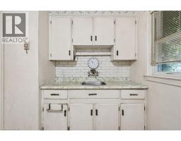 34 EATON Place - 13