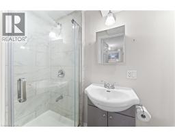 20 HIGHCROFT Court - 38