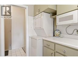 38 CHARLTON Avenue W UnitNo. 402 - 6