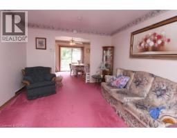 6 VISCOUNT Road - 3