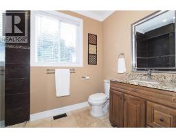 530 ST ANDREW Street E - 18