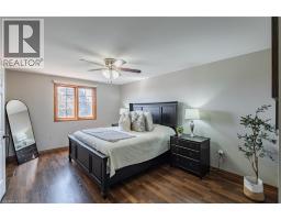 141 LYNNDALE Road - 39