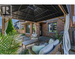 141 LYNNDALE Road - 8