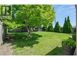 141 LYNNDALE Road - 9