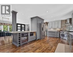 26 FREELAND Court - 11