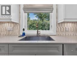 26 FREELAND Court - 12